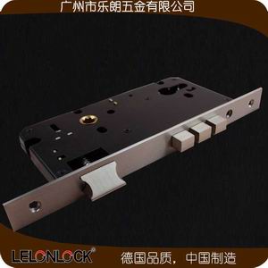 三杆锁体防盗性强吗？