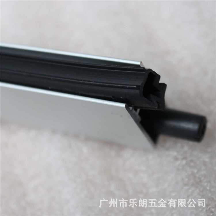 羞羞网站在线观看羞羞视频APP下载RDA-31 门底防尘器